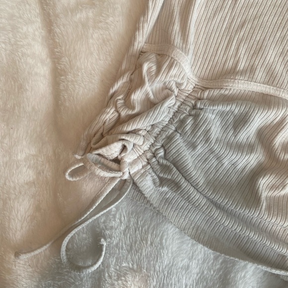 GARAGE CLOTHING TOP (S) - Picture 2 of 4